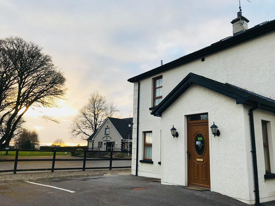 Clogher Valley Golf Club Fivemiletown Екстериор снимка